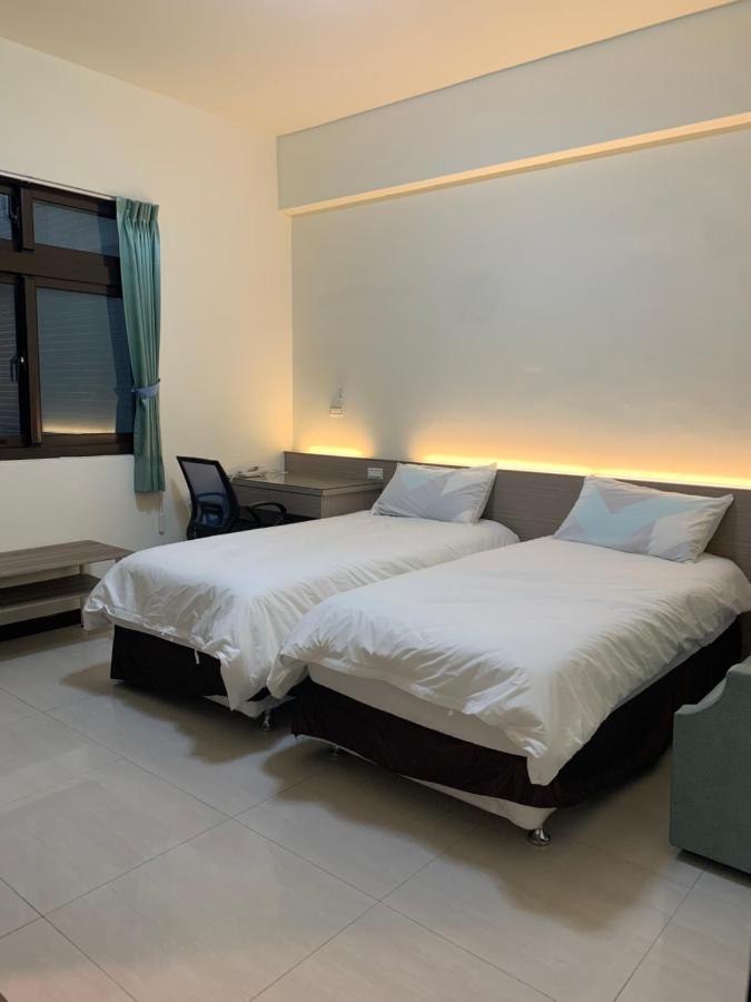 Emerald Diamond Building 2 Zhunan Ngoại thất bức ảnh